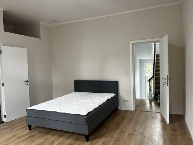 Chambre et accès au palier